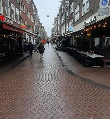 Charlotte, Not For Parties, Not A Hotel, Room With Shared Bathroom, No Kitchen Amsterdam Exterior photo